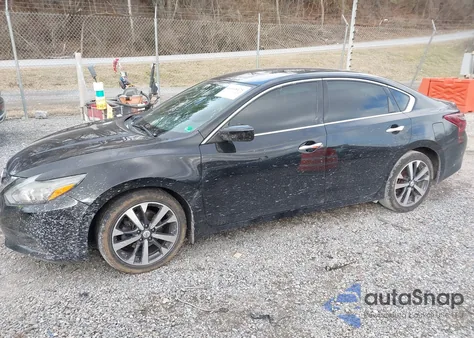 2017 Nissan Altima 2.5 Sr z USA, uszkodzony, nr VIN 1N4AL3AP5HC266896